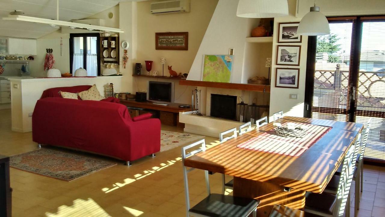 A Casa Di Clo Bed & Breakfast Pesaro Exterior photo